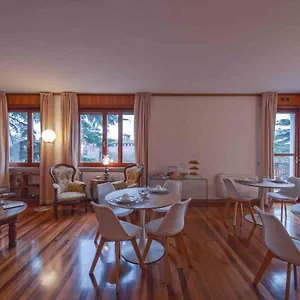  Bed & Breakfast 3 Amici Al Castello Italy