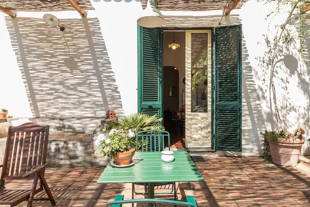 B&B La Casa Di Pippinitto Santa Venerina Italy